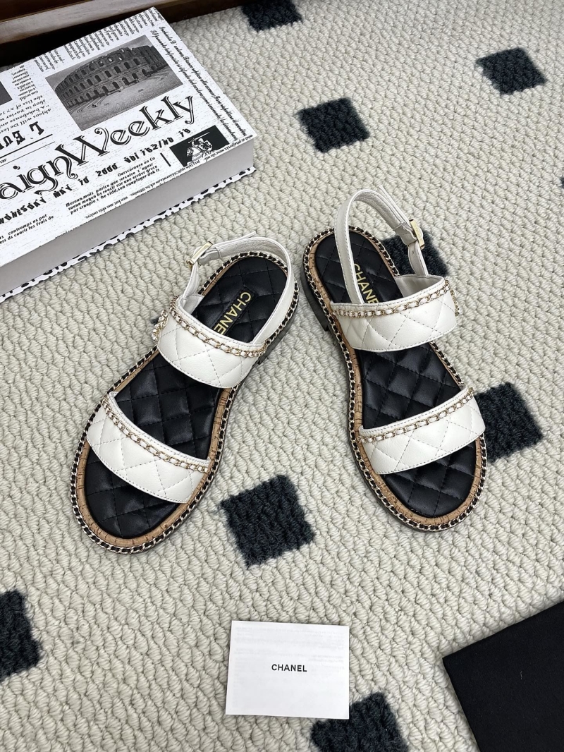 Ch**el slippers